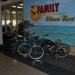 Family Classic Cars ()